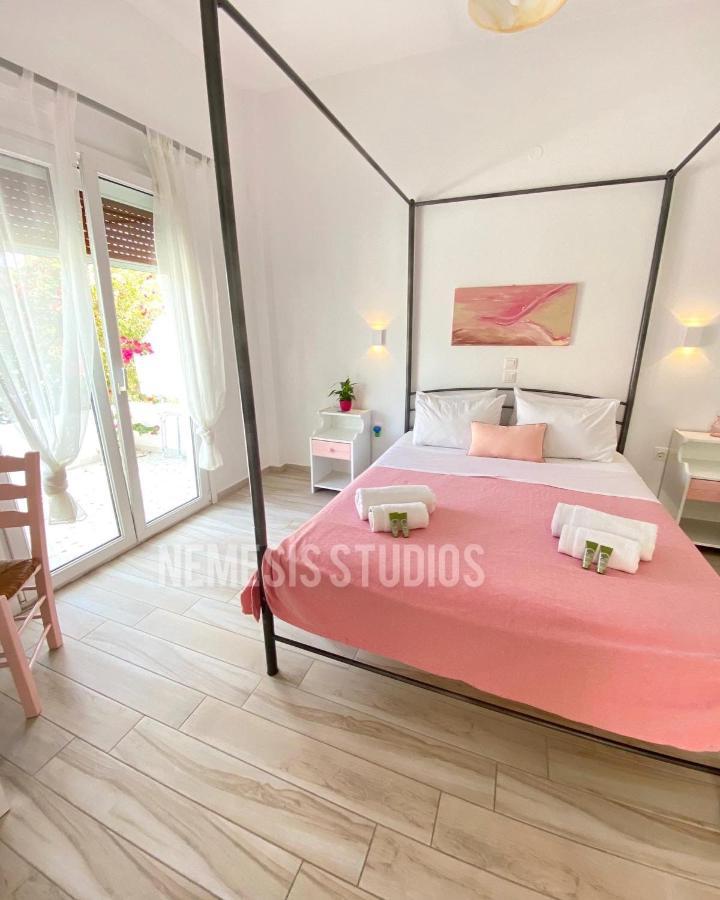 Nemesis Studios Aegina Luaran gambar