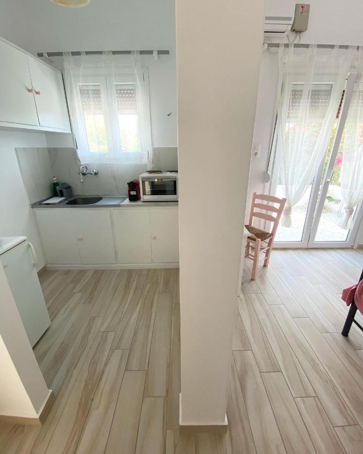 Nemesis Studios Aegina Luaran gambar